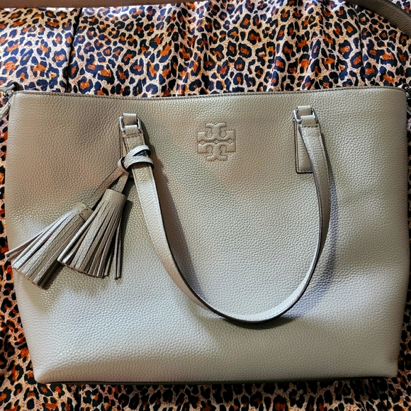 Tory Burch Handbags - Tory Burch crossbody gray bag
